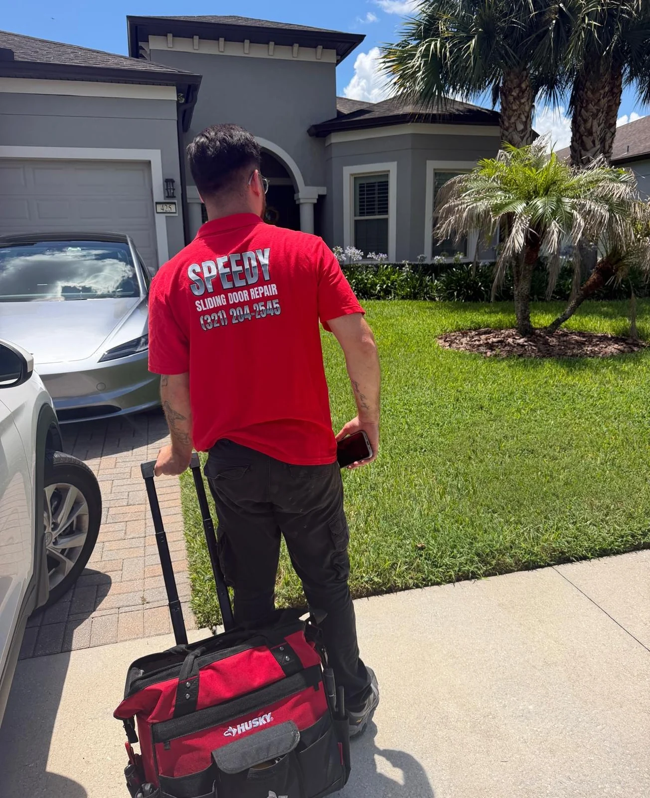 Speedy sliding door repair technician arriving at a Central Florida home, same day